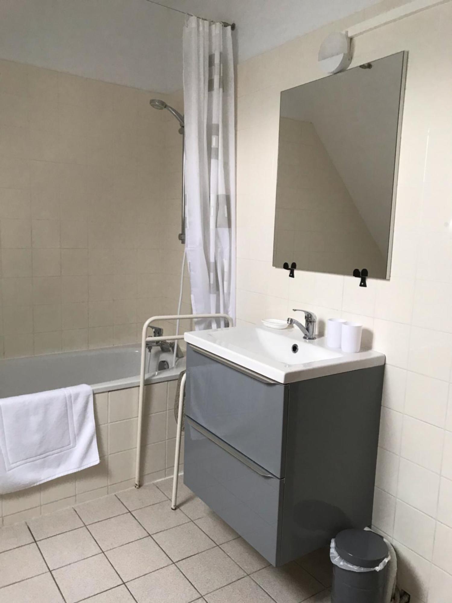 La Balastiere Beaumont-en-Veron Bagian luar foto